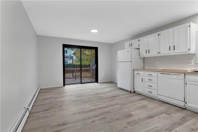 105 Roosevelt St in Providence, RI - Building Photo - Building Photo