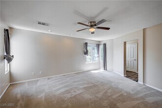 1123 Aspen Breeze Ave in Las Vegas, NV - Building Photo - Building Photo