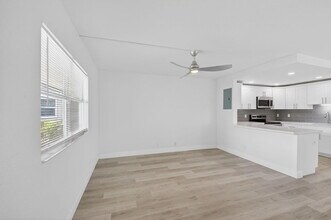 103 Brittany Ln in Delray Beach, FL - Building Photo - Building Photo