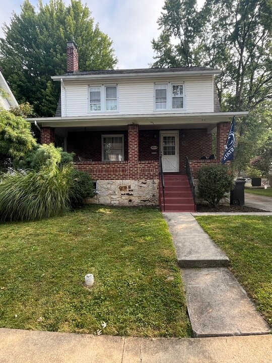 2804 Ivyside Dr in Altoona, PA - Building Photo