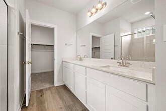 2415 Ekvall Dr in Round Rock, TX - Building Photo - Building Photo