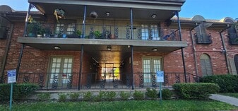 11550 Chimney Rock Rd in Houston, TX - Building Photo