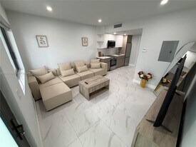 944 Jefferson Ave in Miami Beach, FL - Building Photo