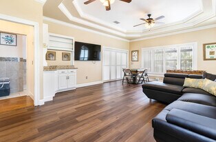 842 Miramar Ct in Cape Coral, FL - Building Photo