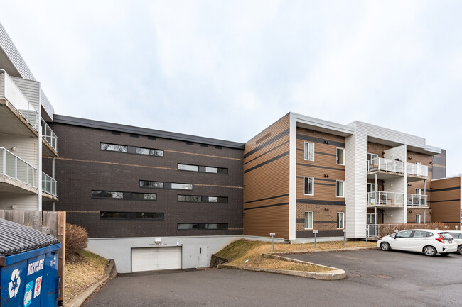 2650 Sainte-Foy Ch in Québec, QC - Building Photo - Building Photo