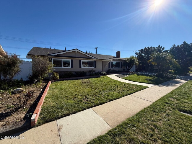 216 Virginia Dr in Thousand Oaks, CA - Building Photo - Building Photo