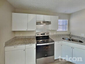 2773 Riverbend Dr in Nashville, TN - Building Photo - Building Photo