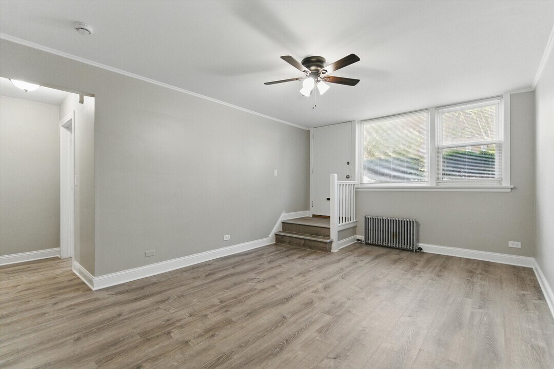 901 Austin St in Evanston, IL - Building Photo