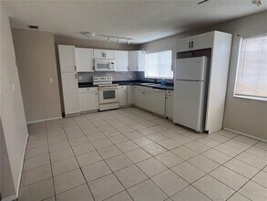 334 Aylesbury Ln NE in Port Charlotte, FL - Building Photo - Building Photo