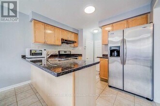 7 Bern St in Markham, ON - Building Photo - Building Photo