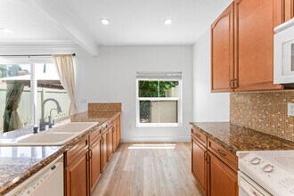 100 Monterey Bay Dr in Boynton Beach, FL - Building Photo - Building Photo