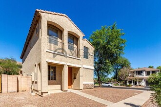 3762 E Sundance Ave in Gilbert, AZ - Building Photo - Building Photo