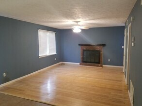 1021 Sourwood Ct in Athens, GA - Building Photo - Building Photo