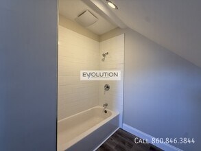 228 Franklin Ave in Hartford, CT - Building Photo - Building Photo