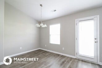 173 Konnoak Village Cir in Winston-Salem, NC - Building Photo - Building Photo