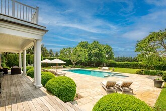 430 Butter Ln in Bridgehampton, NY - Building Photo - Building Photo
