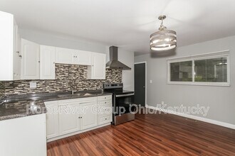 10735 Invicta Ct in Cincinnati, OH - Building Photo - Building Photo