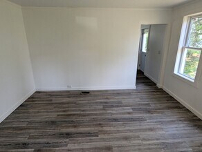 56-58 Penn St in Montgomery, PA - Building Photo - Building Photo