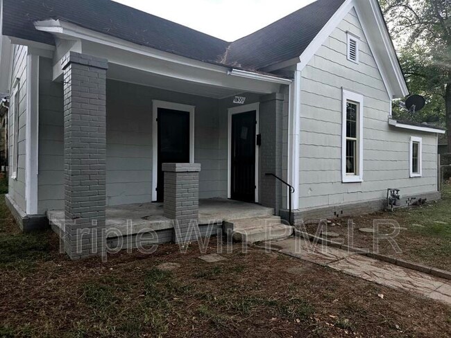 property at 1300 W 10th St