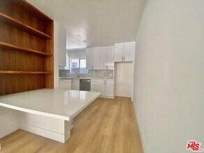 6207 Banner Ave in Los Angeles, CA - Building Photo - Building Photo