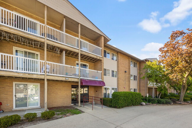 property at 940 Beau Dr