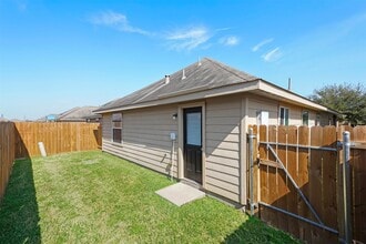 5719 S Brenwood Dr in Katy, TX - Building Photo - Building Photo