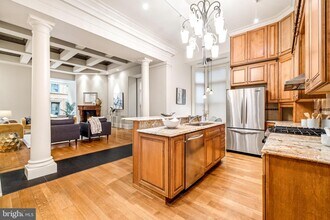 421 Chestnut St-Unit -502 in Philadelphia, PA - Building Photo - Building Photo