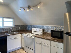 306 S 27th St-Unit -306 1/2 in Lafayette, IN - Building Photo - Building Photo