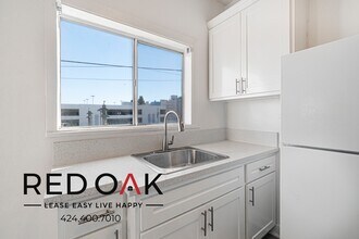 985 S Oxford Ave in Los Angeles, CA - Building Photo - Building Photo