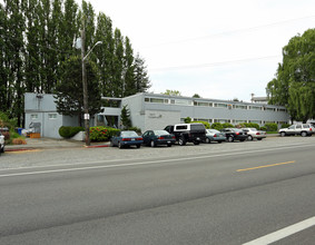 Thorndyke II Apartments in Seattle, WA - Building Photo - Building Photo