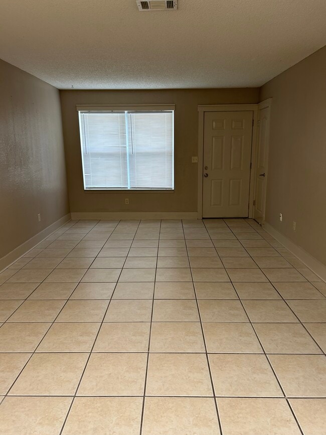 201 Marquette St, Unit #2 in Niceville, FL - Building Photo - Building Photo