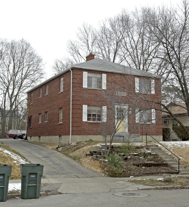 417 Ryburn Ave in Dayton, OH - Building Photo