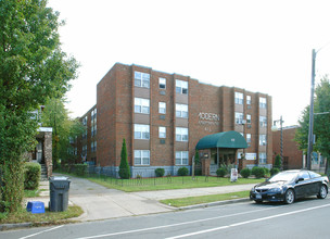 Modern Apartments in Hartford, CT - Building Photo - Building Photo