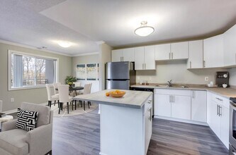 600 Proudfoot Lane in London, ON - Building Photo - Building Photo