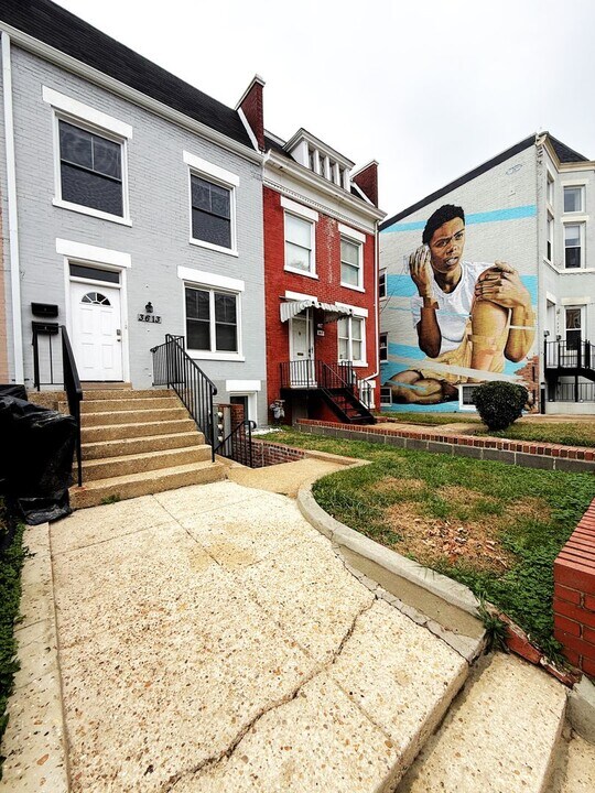 3613 13th St NW in Washington, DC - Building Photo