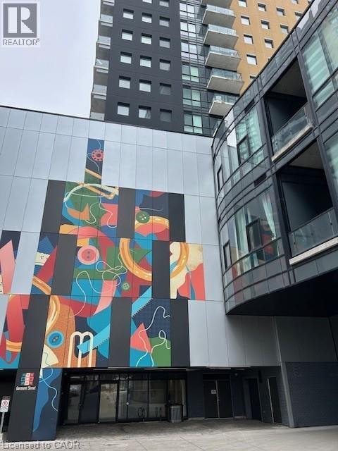 104 Garment St in Kitchener, ON - Building Photo - Building Photo