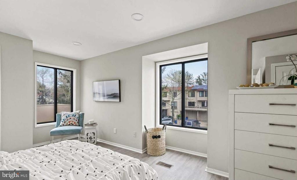 18609 Nathans Pl in Gaithersburg, MD - Building Photo