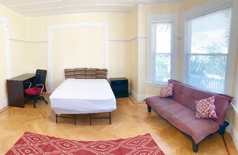 205 Washington Ave, Unit 205W-1 in Providence, RI - Foto de edificio - Building Photo