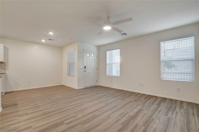 property at 6927 Stafford Hl St