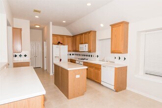 9115 Sunny Ridge Dr in Houston, TX - Building Photo - Building Photo