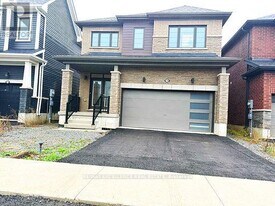 116 Velvet Wy in Thorold, ON - Building Photo