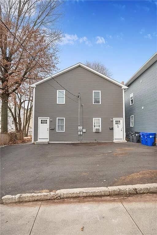 property at 42 Putnam St