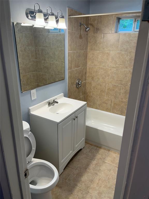 property at 1114 E Lockheed Dr