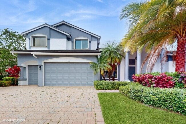 11910 Osprey Cir in Lake Worth Beach, FL - Building Photo - Building Photo