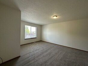 419 N Arbutus Ave in Pasco, WA - Foto de edificio - Building Photo