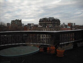 386 Commonwealth Ave, Unit 4 in Boston, MA - Foto de edificio - Building Photo