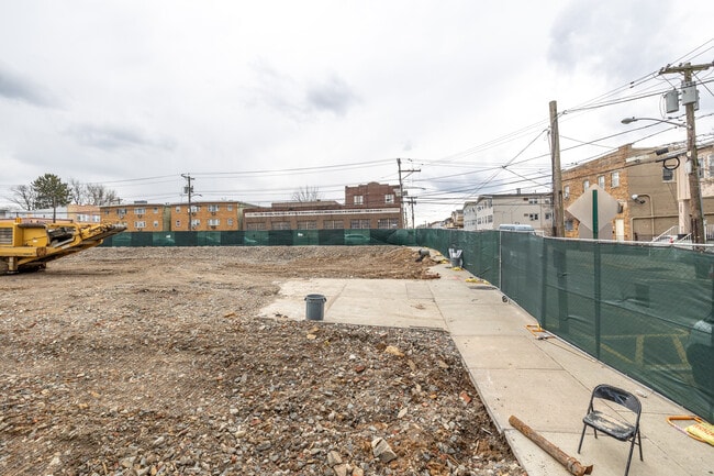 E-Residences at Arts District in Guttenberg, NJ - Building Photo - Building Photo