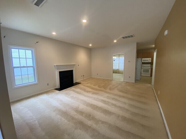 3219 Polite Ln in Raleigh, NC - Building Photo - Building Photo