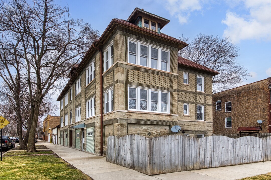 3705 N Lockwood Ave in Chicago, IL - Building Photo