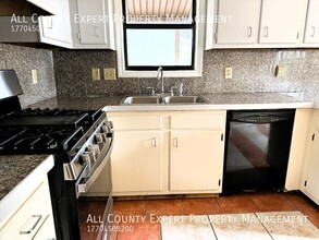 5351 Century Trce in Norcross, GA - Building Photo - Building Photo